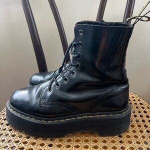 Dr. Martens Jadon platforms 39 US 8.5